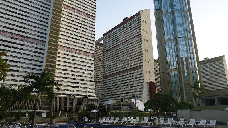 在成都租赁拓展训练基地，费用通常由以下几个部分构成：